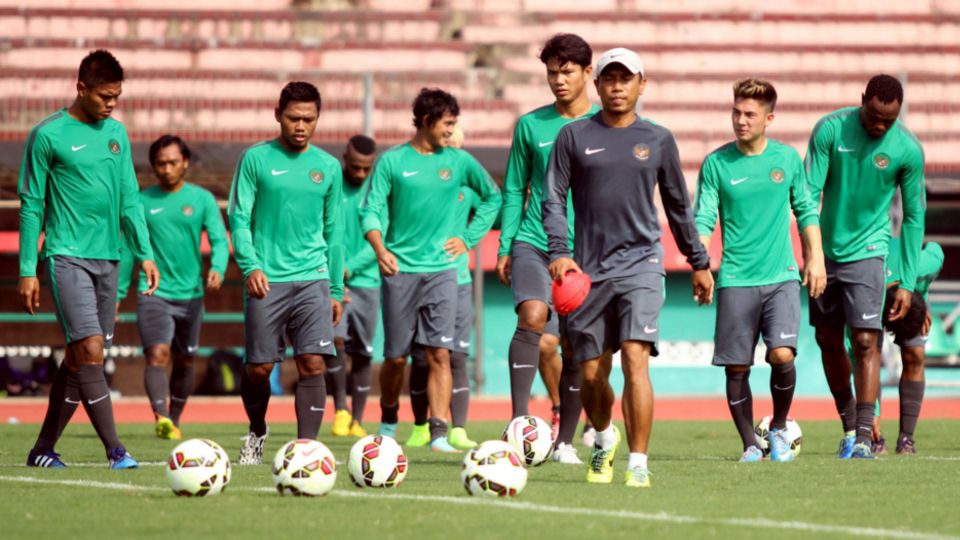 Skuad Tim Nasional Indonesia senior saat menggelar training center di Sidoarjo. Copyright: &copy; Ardiansyah/INDOSPORT